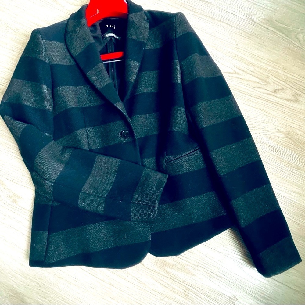 OUI Brand Black and Gray Striped Women's Blazer Size 8